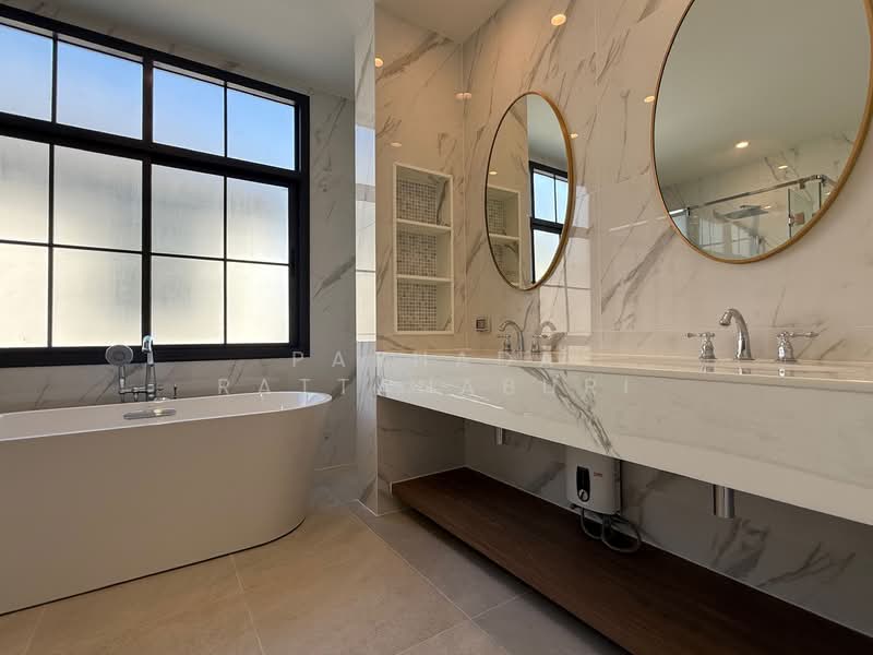 Narasiri Krungthep Kreetha, Bangkok, 69 Soi Pracha Ruamjai, Hua Mak, Bang Kapi, Bangkok, 5 Bedrooms, 551 sqm, Single Detached House For Sale, by Paphada Rattanaburi, 500234437 - DDproperty.com