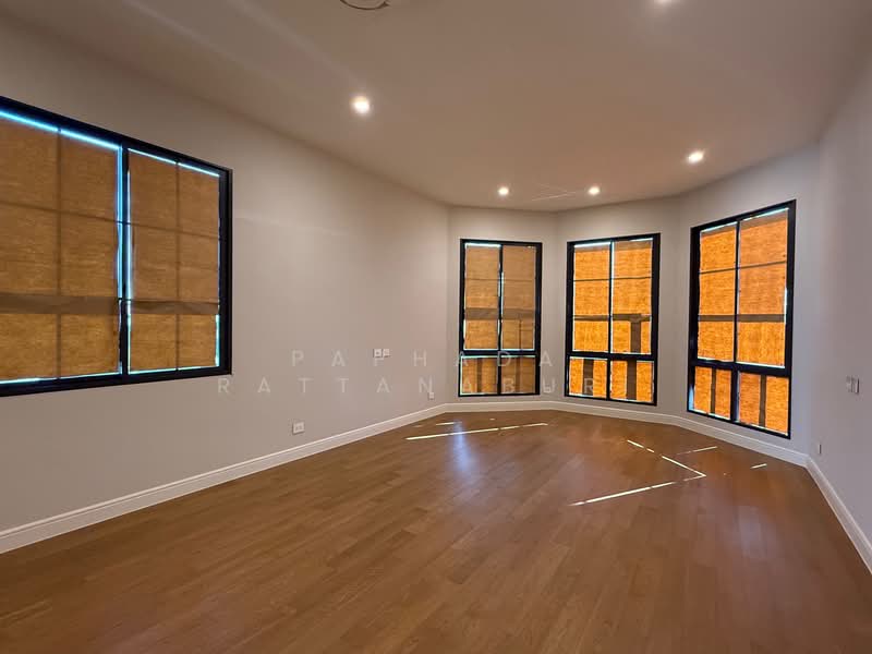 Narasiri Krungthep Kreetha, Bangkok, 69 Soi Pracha Ruamjai, Hua Mak, Bang Kapi, Bangkok, 5 Bedrooms, 551 sqm, Single Detached House For Sale, by Paphada Rattanaburi, 500234437 - DDproperty.com