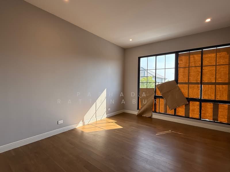 Narasiri Krungthep Kreetha, Bangkok, 69 Soi Pracha Ruamjai, Hua Mak, Bang Kapi, Bangkok, 5 Bedrooms, 551 sqm, Single Detached House For Sale, by Paphada Rattanaburi, 500234437 - DDproperty.com