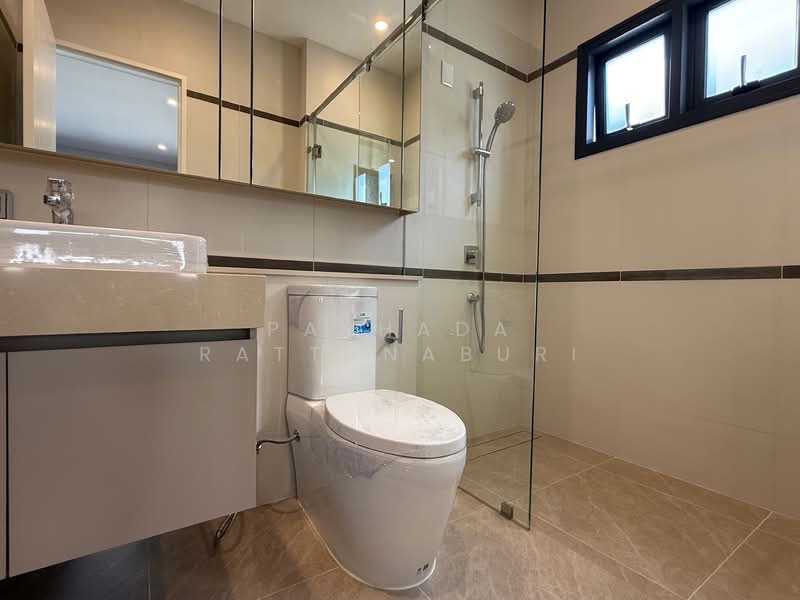 Narasiri Krungthep Kreetha, Bangkok, 69 Soi Pracha Ruamjai, Hua Mak, Bang Kapi, Bangkok, 5 Bedrooms, 551 sqm, Single Detached House For Sale, by Paphada Rattanaburi, 500234437 - DDproperty.com