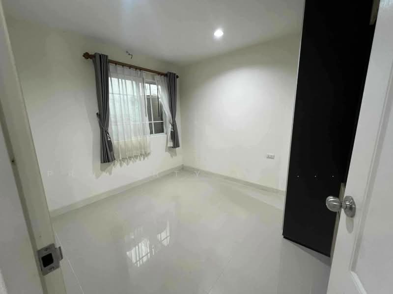ไอลีฟ ไพร์ม วงแหวน-รังสิตคลอง 4, Pathum Thani, Khlong Si, Khlong Luang, Pathum Thani, 4 Bedrooms, 100 sqm, Townhouse For Sale, by The Best Property Agent ขวัญ, 500234439 - DDproperty.com