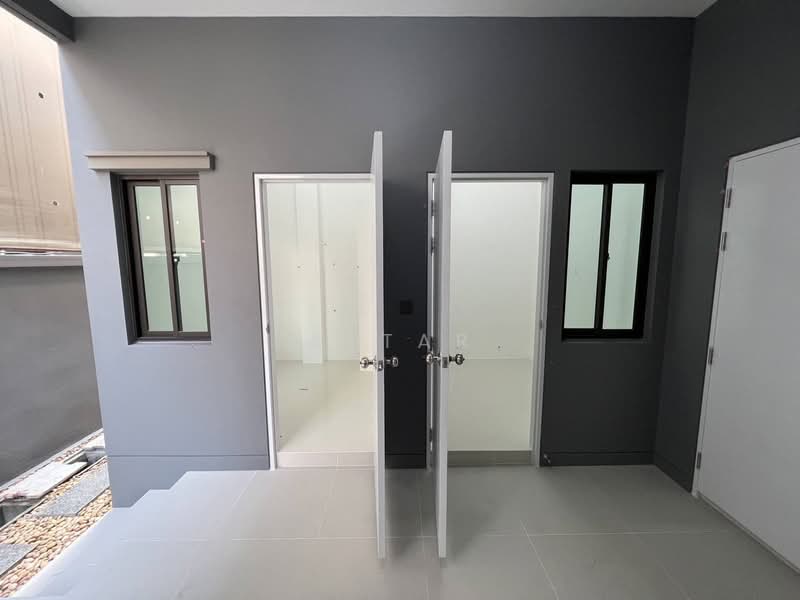 Grand Bangkok Boulevard Kaset-Nawamin, Bangkok, Khlong Kum, Bueng Kum, Bangkok, 5 Bedrooms, 591 sqm, Single Detached House For Sale, by Attar, 500234441 - DDproperty.com