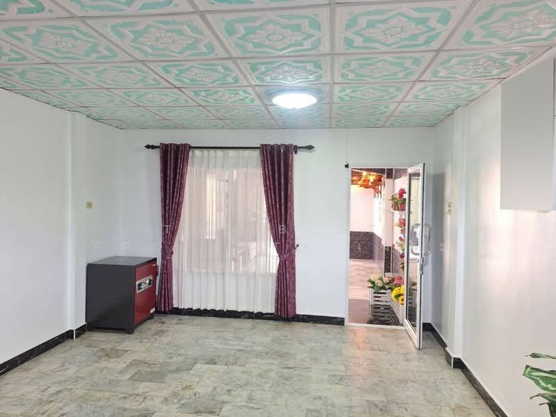 เคซีรามอินทรา1 หทัยราษฎร์39, Bangkok, Sam Wa Tawan Ok, Khlong Sam Wa, Bangkok, 2 Bedrooms, 100 sqm, Townhouse For Sale, by The Best Property เงาะ, 500234445 - DDproperty.com