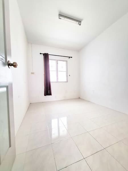 แฟมิลี่ซิตี้ ชลบุรี (Family City), Chon Buri (Pattaya), Na Pa, Muang Chon Buri, Chon Buri (Pattaya), 3 Bedrooms, 100 sqm, Townhouse For Sale, by The Best Property เจมส์, 500234452 - DDproperty.com