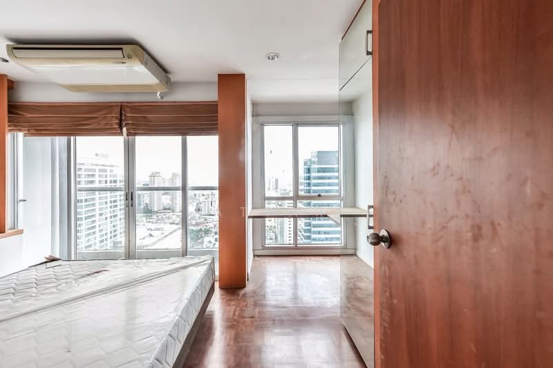 Silom Suite, Bangkok, Soi Sathorn 12, Sathorn Road, Silom, Bang Rak, Bangkok, 3 Bedrooms, 114 sqm, Condo For Sale, by Attar, 500234486 - DDproperty.com