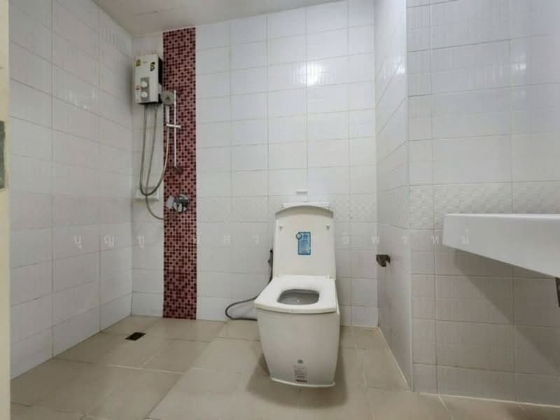 The Lake Kallaprapruk-Wutthakat, Bangkok, Kallapraphruk Rd., Bang Wa, Phasi Charoen, Bangkok, 1 Bedroom, 31 sqm, Condo For Rent, by บุญชู อัศวฤทธิพรหม์, 500234489 - DDproperty.com