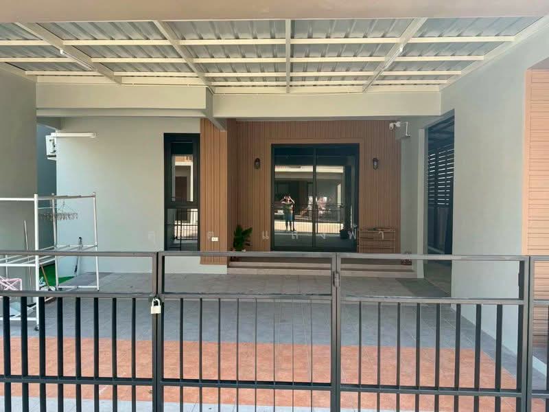 ให้เช่า - ให้เช่าทาวน์โฮม โครงการใหม่ ม.โกลเด้นท์พรีเว่ หนองมน ชลบุรี, ชลบุรี