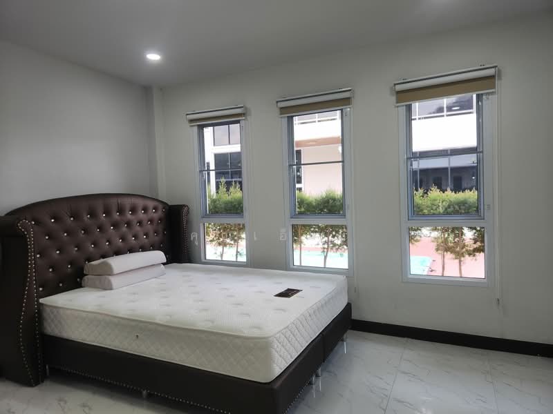 ขายบ้านพักตากอากาศหรู เขาใหญ่ พญาเย็น วิวภูเขา | ที่ดิน 300 ตร.วา 3 อาคาร พร้อมสระว่ายน้ำ, Nakhon Ratchasima, Phyayen, Pak Chong, Nakhon Ratchasima, 5 Bedrooms, 448 sqm, Single Detached House For Sale, by คุณเอ็มมี่, 500234510 - DDproperty.com