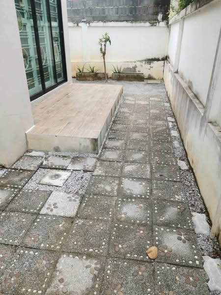 ให้เช่าบ้านเดี่ยว ม.ธาดาทาวน์เคิร์ฟ บ่อวิน ศรีราชา, Chon Buri (Pattaya), Bo Win, Si Racha, Chon Buri (Pattaya), 3 Bedrooms, 120 sqm, Single Detached House For Rent, by Dusit Saengfa, 500234511 - DDproperty.com