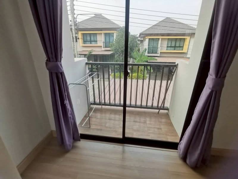 ให้เช่าบ้านเดี่ยว ม.ธาดาทาวน์เคิร์ฟ บ่อวิน ศรีราชา, Chon Buri (Pattaya), Bo Win, Si Racha, Chon Buri (Pattaya), 3 Bedrooms, 120 sqm, Single Detached House For Rent, by Dusit Saengfa, 500234511 - DDproperty.com