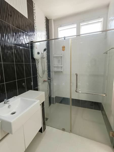 ให้เช่าบ้านเดี่ยว หลังมุม ม.ซีซั่นวัลเล่ย์ สวนเสือ ศรีราชา, ชลบุรี, สุรศักดิ์, ศรีราชา, ชลบุรี, 180 ตร.ม., บ้านเดี่ยว ให้เช่า, โดย ดุสิต แสงฟ้า, 500234517 - DDproperty.com