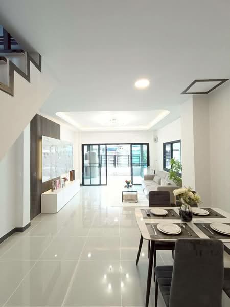 Baan Amornsap : บ้านอมรทรัพย์, กรุงเทพ, ซอย อยู่วิทยา 18, กระทุ่มราย, หนองจอก, กรุงเทพ, 102 ตร.ม., บ้านเดี่ยว ขาย, โดย นภัสศรณ์ วงศ์สินไทยกร (นันท์), 500234523 - DDproperty.com