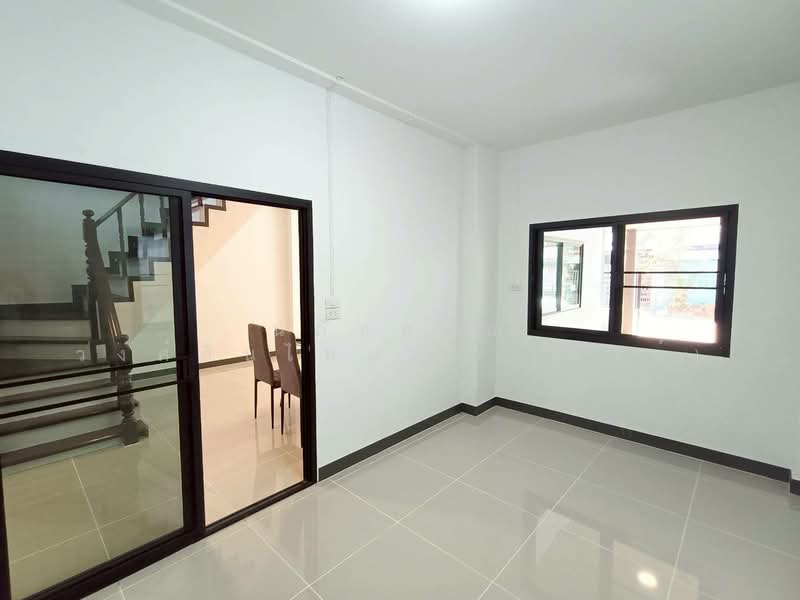 Baan Amornsap : บ้านอมรทรัพย์, กรุงเทพ, ซอย อยู่วิทยา 18, กระทุ่มราย, หนองจอก, กรุงเทพ, 102 ตร.ม., บ้านเดี่ยว ขาย, โดย นภัสศรณ์ วงศ์สินไทยกร (นันท์), 500234523 - DDproperty.com