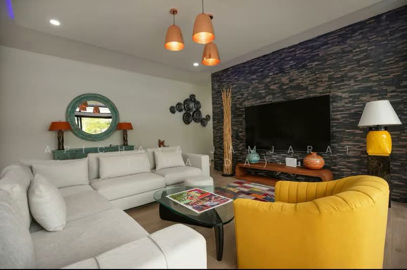 ให้เช่า - 4-Bedroom Villa with Private Sauna Rawai Phuket, ภูเก็ต