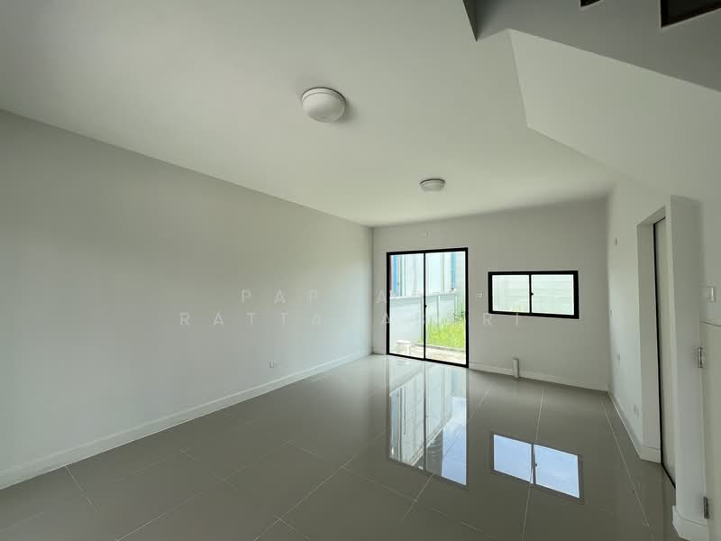 Baan Klang Muang Ratchaphruek-Rama 5, Nonthaburi, Soi Bang Phai 21, Nakhon In Road, Bang Phai, Muang Nonthaburi, Nonthaburi, 3 Bedrooms, 141 sqm, Townhouse For Sale, by Paphada Rattanaburi, 500234575 - DDproperty.com