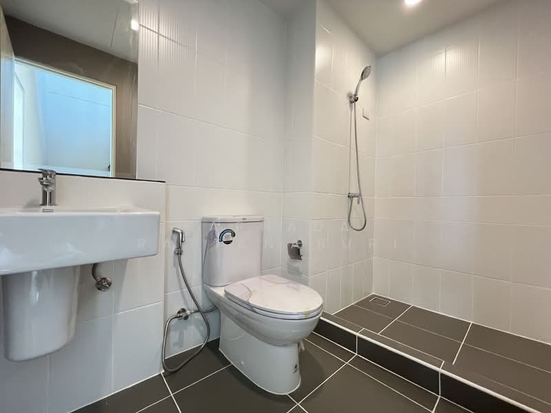 Baan Klang Muang Ratchaphruek-Rama 5 : บ้านกลางเมือง ราชพฤกษ์-พระราม 5, นนทบุรี, ซอยบางไผ่ 21, ถนนนครอินทร์, บางไผ่, เมืองนนทบุรี, นนทบุรี, 141 ตร.ม., ทาวน์เฮ้าส์ ขาย, โดย Paphada Rattanaburi, 500234575 - DDproperty.com