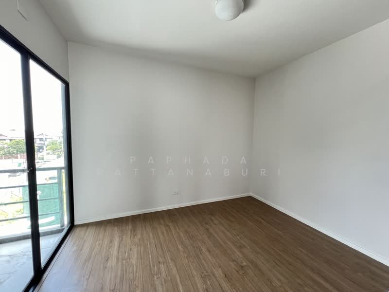 Baan Klang Muang Ratchaphruek-Rama 5 : บ้านกลางเมือง ราชพฤกษ์-พระราม 5, นนทบุรี, ซอยบางไผ่ 21, ถนนนครอินทร์, บางไผ่, เมืองนนทบุรี, นนทบุรี, 141 ตร.ม., ทาวน์เฮ้าส์ ขาย, โดย Paphada Rattanaburi, 500234575 - DDproperty.com