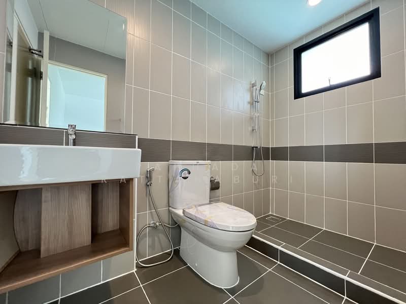 Baan Klang Muang Ratchaphruek-Rama 5 : บ้านกลางเมือง ราชพฤกษ์-พระราม 5, นนทบุรี, ซอยบางไผ่ 21, ถนนนครอินทร์, บางไผ่, เมืองนนทบุรี, นนทบุรี, 141 ตร.ม., ทาวน์เฮ้าส์ ขาย, โดย Paphada Rattanaburi, 500234575 - DDproperty.com