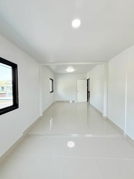 Baan Pruksa 14 A Bangbuathong, Nonthaburi, Soi Pruksa Village 14 A, Bang Khu Rat, Bang Bua Thong, Nonthaburi, 5 Bedrooms, 213 sqm, Semi-Detached House (Twin House) For Sale, by สรภพ ยอดไชย (สีฝุ่น), 500234579 - DDproperty.com