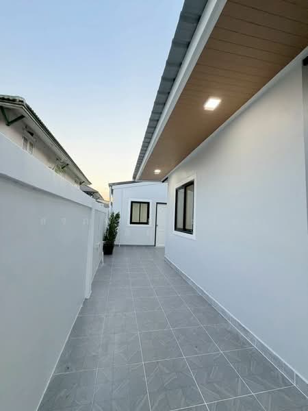 Baan Pruksa 14 A Bangbuathong, Nonthaburi, Soi Pruksa Village 14 A, Bang Khu Rat, Bang Bua Thong, Nonthaburi, 5 Bedrooms, 213 sqm, Semi-Detached House (Twin House) For Sale, by สรภพ ยอดไชย (สีฝุ่น), 500234579 - DDproperty.com