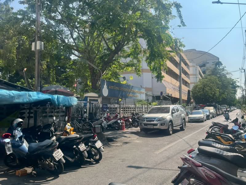 ที่ดินพร้อมสิ่งปลูกสร้าง ถนนนราธิวาส 15, กรุงเทพ, นราธิวาสราชนครินทร์, ทุ่งมหาเมฆ, สาทร, กรุงเทพ, 596 ตร.ม., ที่ดิน ขาย, โดย กัลฑภรณ์ สุขเย็น, 500234583 - DDproperty.com