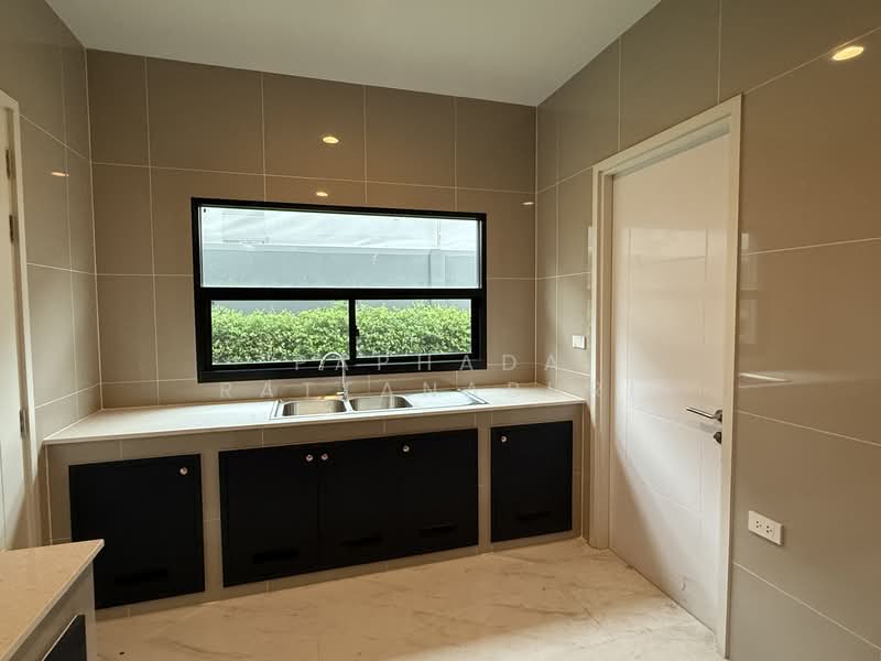 Setthasiri Wongwaen-Chatuchot, Bangkok, 1353 Sam Wa Tawan Tok, Sam Wa Tawan Tok, Khlong Sam Wa, Bangkok, 5 Bedrooms, 499 sqm, Single Detached House For Sale, by Paphada Rattanaburi, 500234586 - DDproperty.com