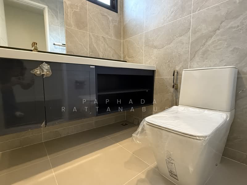 Setthasiri Wongwaen-Chatuchot, Bangkok, 1353 Sam Wa Tawan Tok, Sam Wa Tawan Tok, Khlong Sam Wa, Bangkok, 5 Bedrooms, 499 sqm, Single Detached House For Sale, by Paphada Rattanaburi, 500234586 - DDproperty.com