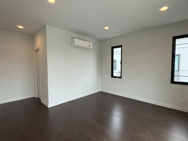 Setthasiri Wongwaen-Chatuchot, Bangkok, 1353 Sam Wa Tawan Tok, Sam Wa Tawan Tok, Khlong Sam Wa, Bangkok, 5 Bedrooms, 499 sqm, Single Detached House For Sale, by Paphada Rattanaburi, 500234586 - DDproperty.com