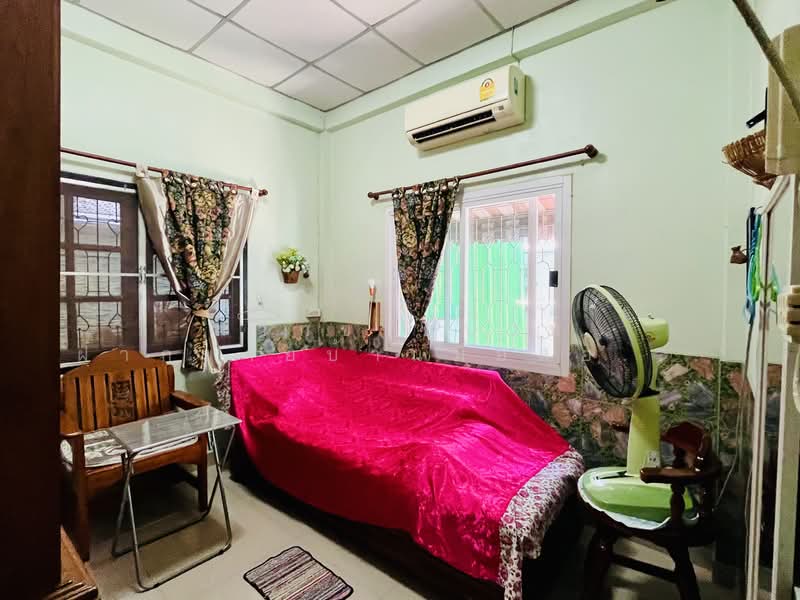 Moo Baan Kittinivet, Bangkok, Ramkhamhaeng 68, Hua Mak, Bang Kapi, Bangkok, 4 Bedrooms, 200 sqm, Single Detached House For Sale, by ฝากขายบ้าน ฝากขายบ้านมือสอง ฝากขายอสัง Realty HuB, 500234589 - DDproperty.com