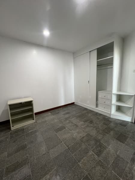 For Sale - La Maison Phaholyothin 24, Bangkok