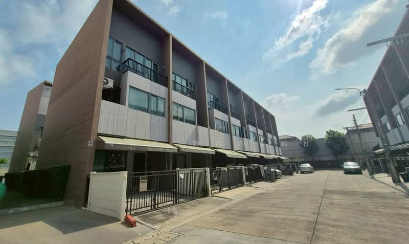 ขาย - Baan Klang Muang Sathorn-Suksawat : บ้านกลางเมือง สาทร-สุขสวัสดิ์, สมุทรปราการ