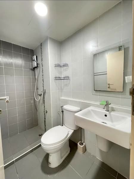 Dcondo Nakorn Rayong, Rayong, 789 No., Noen Phra, Muang Rayong, Rayong, 1 Bedroom, 30 sqm, Condo For Sale, by Phatharaporn Phatharadejdamrong, 500234636 - DDproperty.com