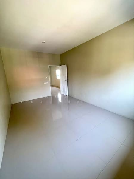 ธาราบ้านสวน ระยอง, Rayong, Noen Phra, Muang Rayong, Rayong, 2 Bedrooms, 186 sqm, Semi-Detached House (Twin House) For Sale, by Phatharaporn Phatharadejdamrong, 500234644 - DDproperty.com