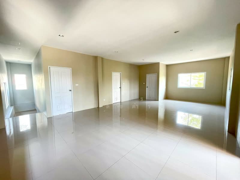 ธาราบ้านสวน ระยอง, Rayong, Noen Phra, Muang Rayong, Rayong, 2 Bedrooms, 186 sqm, Semi-Detached House (Twin House) For Sale, by Phatharaporn Phatharadejdamrong, 500234644 - DDproperty.com