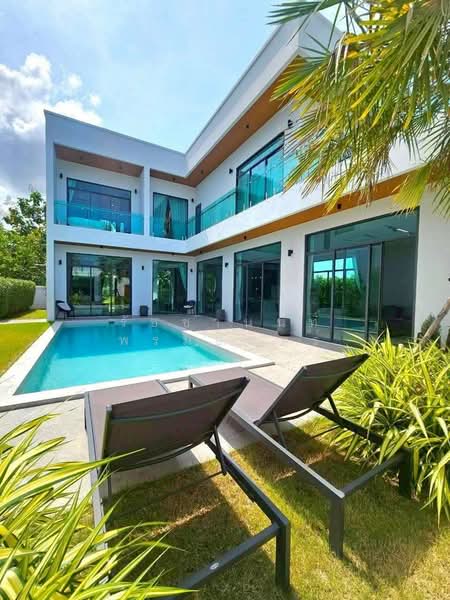 The sugar palm villas, Chon Buri (Pattaya), Huai Yai, Bang Lamung (Pattaya), Chon Buri (Pattaya), 4 Bedrooms, 300 sqm, Single Detached House For Sale, by Ratchanon Promin, 500234661 - DDproperty.com