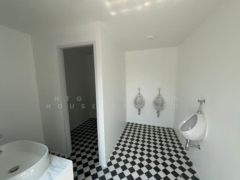 NG302 ขาย หรือ ให้เช่า ออฟฟิต คลีนิค สตูดิโอ แบริ่ง ใกล้รถไฟฟ้า เพียง 3 นาที, Bangkok, แบริ่ง5, Bang Na Tai, Bang Na, Bangkok, 3 Bedrooms, 250 sqm, Single Detached House For Rent, by NTG Property House Co.,Ltd., 500234694 - DDproperty.com