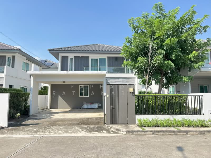 Mantana Onnut-Wongwaen 5 : มัณฑนา อ่อนนุช-วงแหวน 5, กรุงเทพ, ถนนกาญจนาภิเษก, ดอกไม้, ประเวศ, กรุงเทพ, 145 ตร.ม., บ้านเดี่ยว ขาย, โดย Paphada Rattanaburi, 500234696 - DDproperty.com