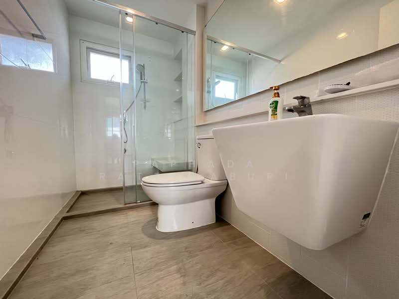 Mantana Onnut-Wongwaen 5 : มัณฑนา อ่อนนุช-วงแหวน 5, กรุงเทพ, ถนนกาญจนาภิเษก, ดอกไม้, ประเวศ, กรุงเทพ, 145 ตร.ม., บ้านเดี่ยว ขาย, โดย Paphada Rattanaburi, 500234696 - DDproperty.com