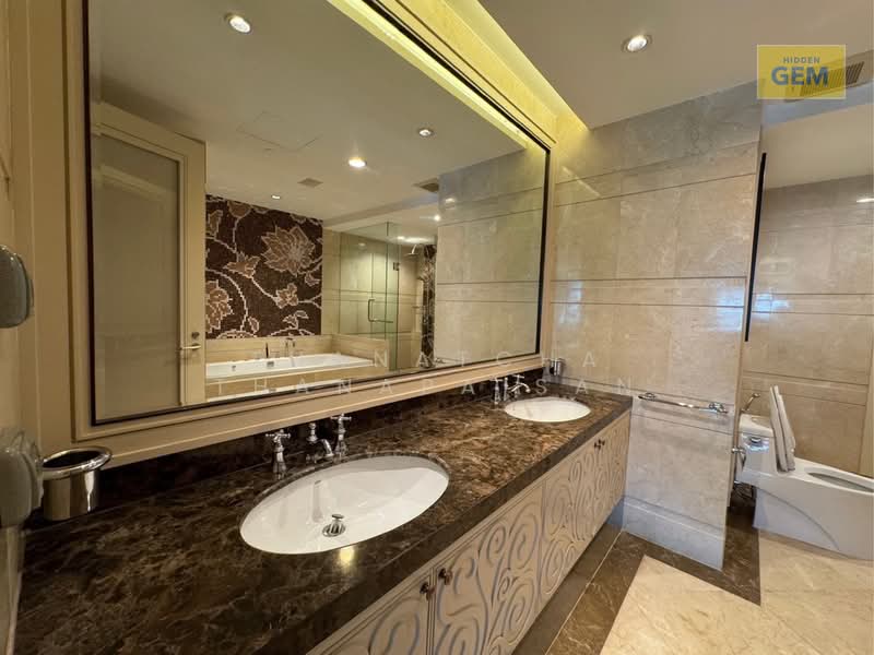 Sathorn Gardens, Bangkok, 39 South Sathorn Road, Thung Maha Mek, Sathon, Bangkok, 4 Bedrooms, 440 sqm, Condo For Sale, by Thanatcha Thanapaisan, 500234701 - DDproperty.com