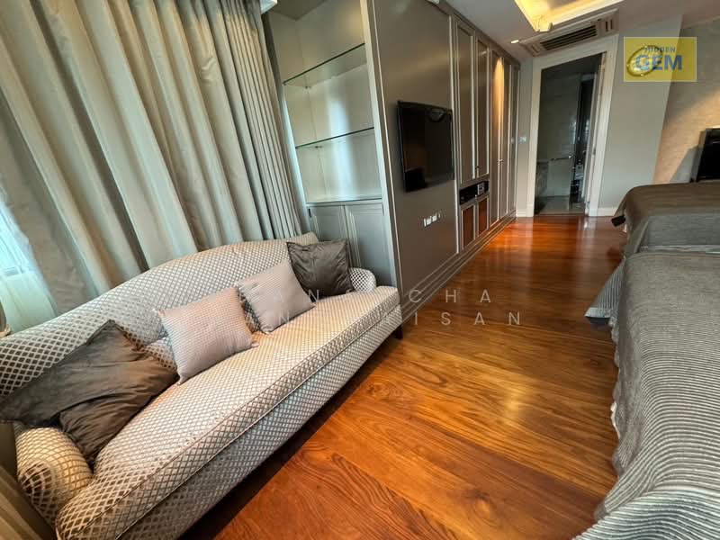 Sathorn Gardens, Bangkok, 39 South Sathorn Road, Thung Maha Mek, Sathon, Bangkok, 4 Bedrooms, 440 sqm, Condo For Sale, by Thanatcha Thanapaisan, 500234701 - DDproperty.com