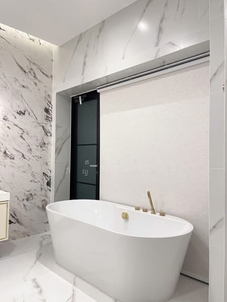 Nantawan Rama 9 - New Krungthepkreetha, Bangkok, Saphan Sung, Saphan Sung, Bangkok, 4 Bedrooms, 378 sqm, Single Detached House For Rent, by สลิลา อภิญญาณกุล, 500234713 - DDproperty.com