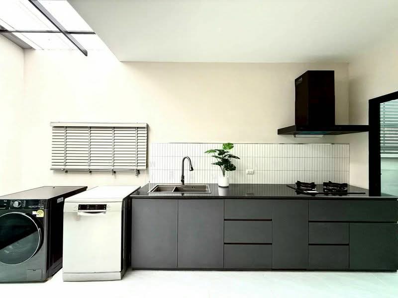 Baan Klang Mueng The Edition Bangna, Samut Prakan, Bang Kaeo, Bang Plee, Samut Prakan, 4 Bedrooms, 320 sqm, Single Detached House For Rent, by สรภพ ยอดไชย (สีฝุ่น), 500234714 - DDproperty.com