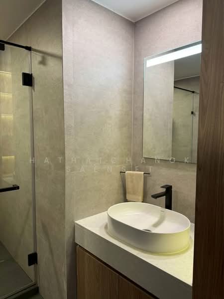 The Rajdamri, Bangkok, Ratchadamri Road, Lumphini, Pathum Wan, Bangkok, 1 Bedroom, 68 sqm, Condo For Rent, by Hathaichanok Saenset, 500234715 - DDproperty.com