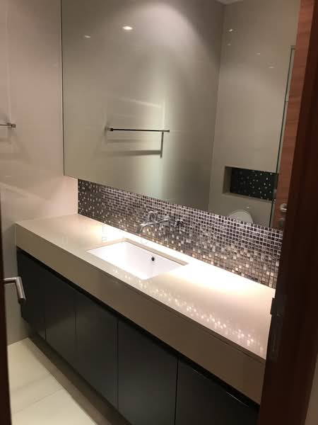 The Address Sukhumvit 28, Bangkok, 1 Soi Sukhumvit 28, Khong Tan, Khlong Toei, Bangkok, 2 Bedrooms, 67 sqm, Condo For Rent, by Juthabhorn Uppachit (Amy), 500234716 - DDproperty.com