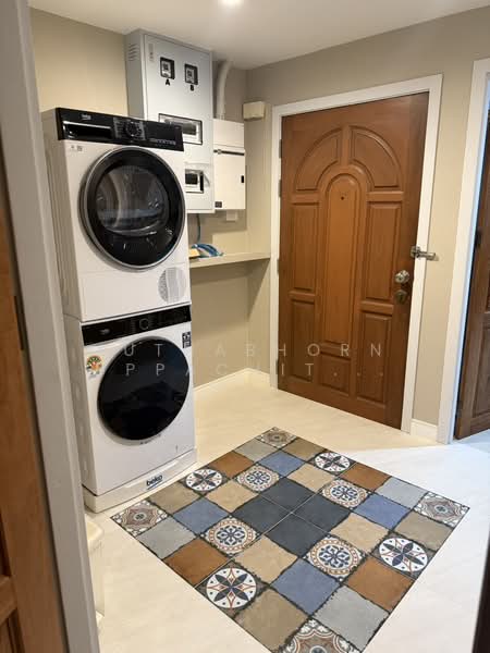 Beverly Tower, Bangkok, 52 Soi Chai Yot, Khlongtoei Nua, Watthana, Bangkok, 1 Bedroom, 65 sqm, Condo For Rent, by Juthabhorn Uppachit (Amy), 500234724 - DDproperty.com