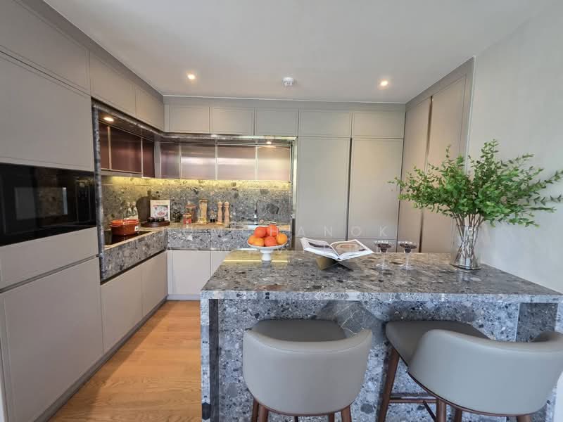Via 34, Bangkok, 15 Soi Sukhumvit 34, Khong Tan, Khlong Toei, Bangkok, 3 Bedrooms, 151 sqm, Condo For Sale, by Jomchanok Aswavibul, 500234728 - DDproperty.com
