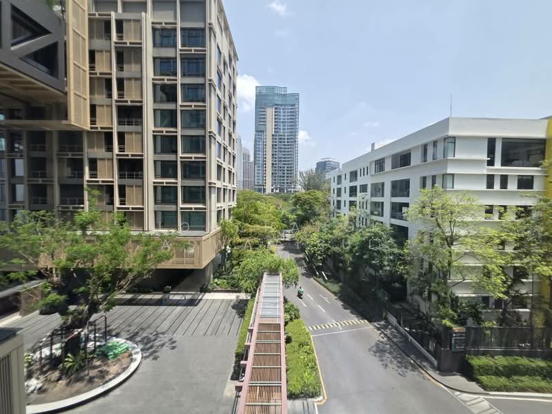 Sindhorn Residence, Bangkok, 54 Soi Ton Son, Lumphini, Pathum Wan, Bangkok, 1 Bedroom, 75 sqm, Condo For Rent, by Jomchanok Aswavibul, 500234731 - DDproperty.com