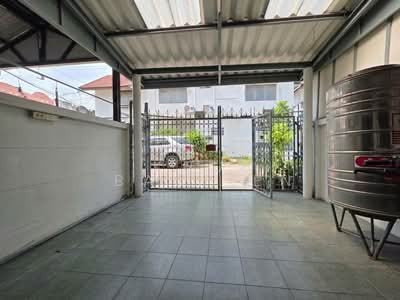 ขาย - หมู่บ้านกรุงทอง4 นวมินทร์111 เเยก2 บ้านเปล่า ทาว์นเฮ้าส์2ชั้น, กรุงเทพ