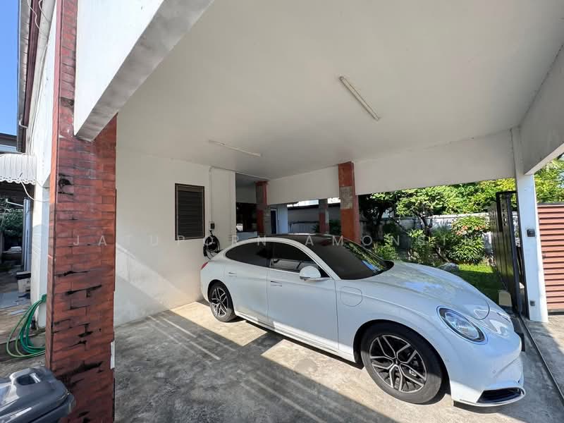 บ้านเดี่ยวแปลงใหญ่ 97 ตร.วา “วิภาวดี 62 แยก 4-1”, Bangkok, Talat Bang Khen, Lak Si, Bangkok, 4 Bedrooms, 250 sqm, Single Detached House For Sale, by Jatuporn Amonsin, 500234734 - DDproperty.com