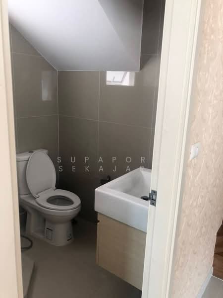 Perfect Park Bangbuathong, Nonthaburi, Soi Sam Wang, Chaiyaphruek Road, Bang Bua Thong, Bang Bua Thong, Nonthaburi, 3 Bedrooms, 130 sqm, Single Detached House For Rent, by Supaporn Sekajarn, 500234739 - DDproperty.com